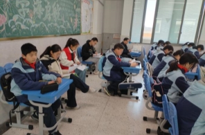C:/Users/96263/Desktop/八下材料/教研组/2025.3.19教研组活动4/活动图片2.jpg活动图片2